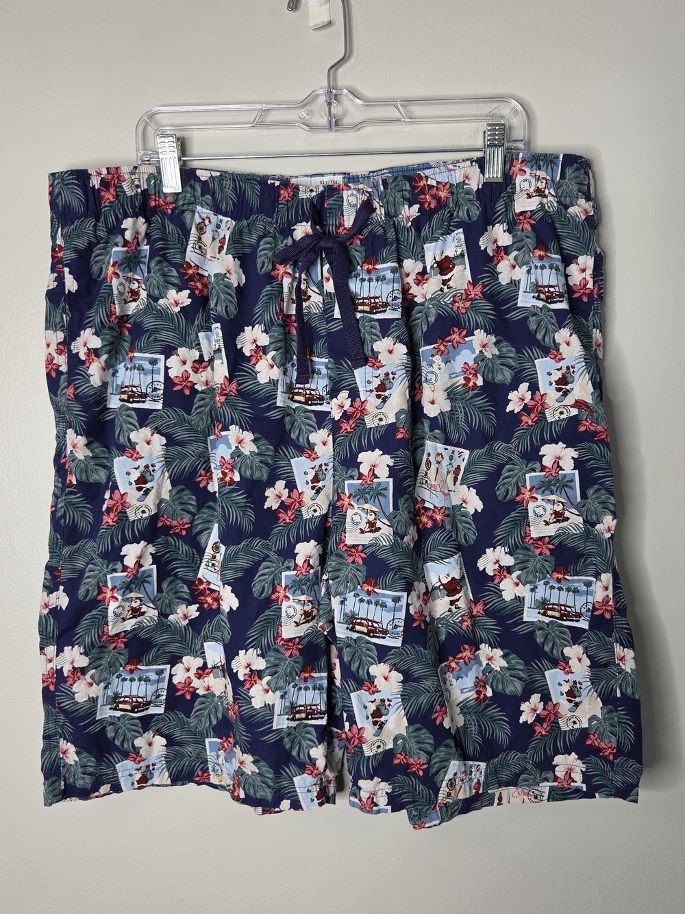 Tommy Bahama Santa Claus Post Card Vacation Lounge Shorts